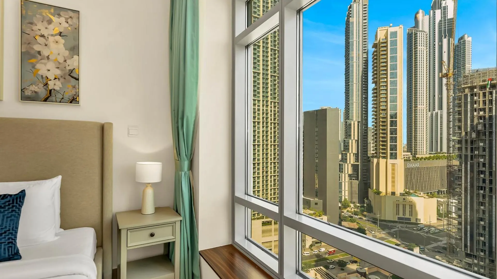 Prime Location - Amazing Burj Khalifa View Apartment Dubai
