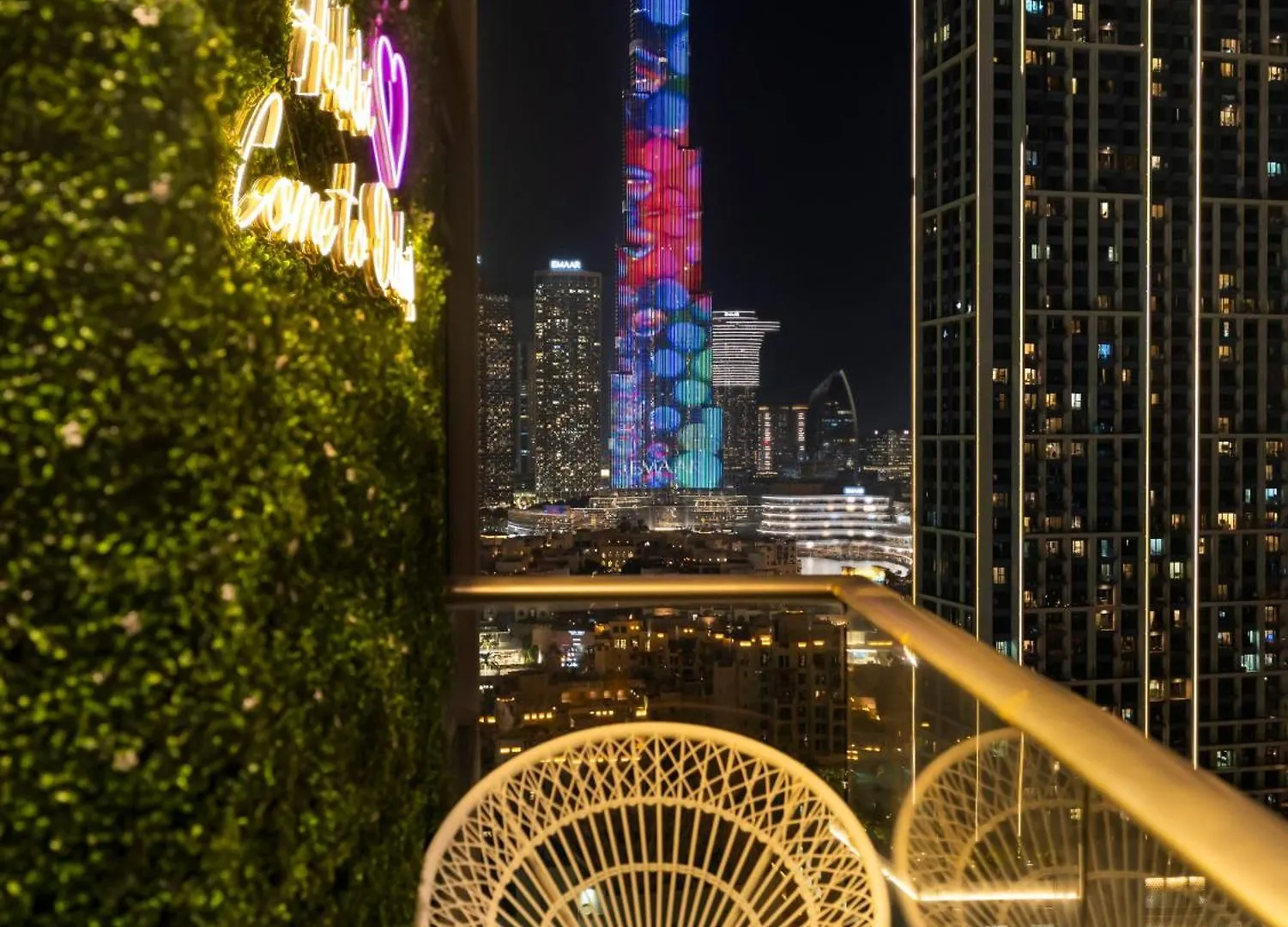 Prime Location - Amazing Burj Khalifa View Apartment Dubai